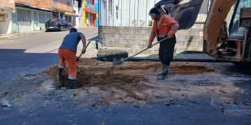 Prefeitura recupera rede de drenagem no Alvorada