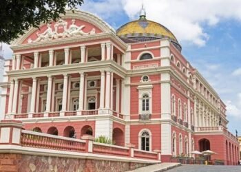 Orquestra de Câmara do Amazonas (OCA) e Orquestra de Violões do Amazonas se encontram em “Brasilidades” no Teatro Amazonas