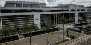 CNJ acaba com aposentadoria compulsória como punição máxima