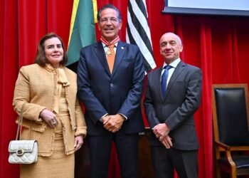 Presidente do TCE-AM prestigia 24ª Semana Jurídica em São Paulo