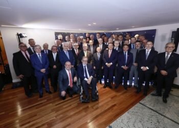 José Roberto Tadros é reeleito, por unanimidade, presidente da CNC para o mandato 2026-2030