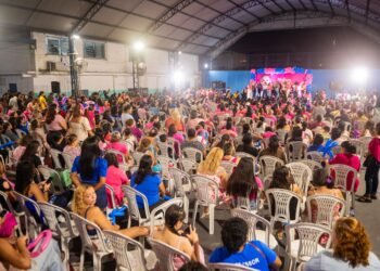 Thaisa Cidade leva propostas de saúde, emprego e proteção para mais de 800 mulheres no Coroado