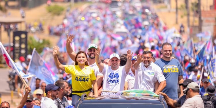 Roberto Cidade fecha viagem por cinco municípios com grande carreata em Itacoatiara