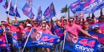 Apoiadores de Roberto Cidade fazem bandeiraço nas seis zonas de Manaus