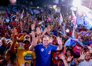 Roberto Cidade intensifica agenda eleitoral com três reuniões na zona Leste de Manaus