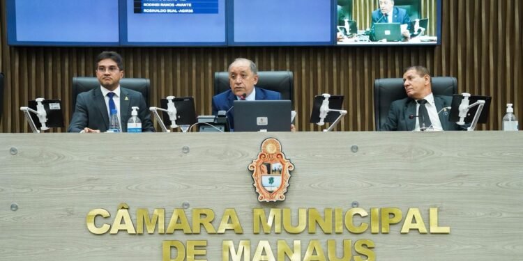 CMM debate saúde mental e prevenção ao suicídio durante Grande Expediente