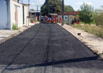 Prefeitura de Manaus abre nova frente de manutenção asfáltica no Jorge Teixeira e melhora acesso para moradores da zona Leste
