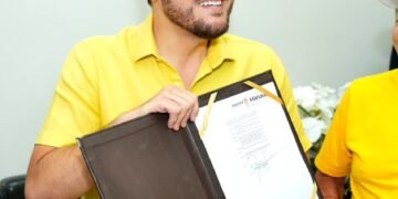 Prefeito Renato Junior sanciona lei aguardada há 25 anos que garante subsídio de até R$ 3 milhões mensais para o transporte complementar de Manaus