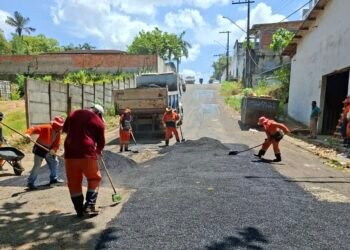 Prefeitura de Manaus conclui novo pavimento da alameda Espanha e melhora trafegabilidade no bairro Aleixo