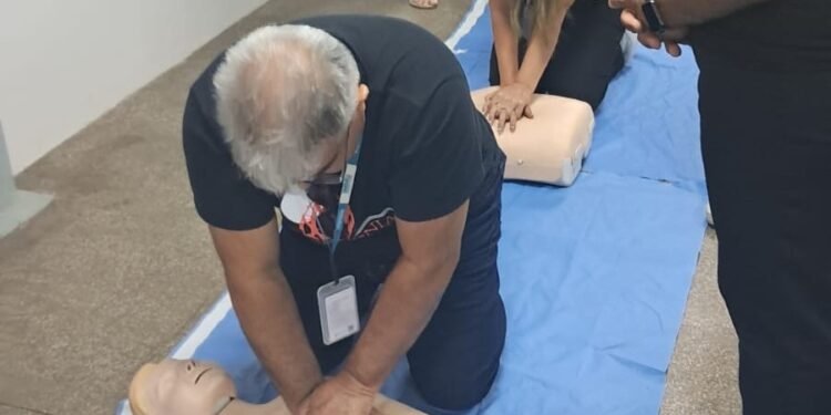 Equipes do Samu capacitam servidores do IMMU em noções de primeiros socorros