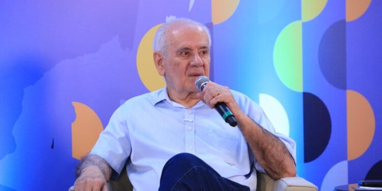 Na Fecomércio, Serafim defende diálogo com setor produtivo e fortalecimento do crédito para pequenos negócios no Amazonas