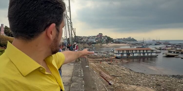 Limpeza da orla de Manaus retira mais de 2,5 mil toneladas de resíduos em 2026