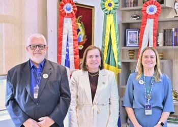 Yara Amazônia Lins recebe secretário da Sead-AM em visita institucional ao TCE-AM