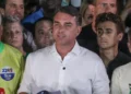 Polícia Federal cancela passaportes de Flávio Bolsonaro após descumprimento de ordem judicial