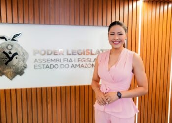 Deputada Brenna Dianná defende política de saúde mental para servidores e realização de concursos públicos no Amazonas