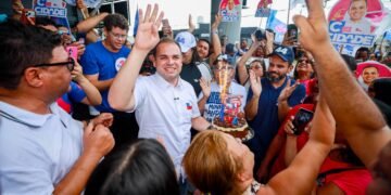 Banzeiro do 44 toma as ruas de Manaus na reta final da campanha