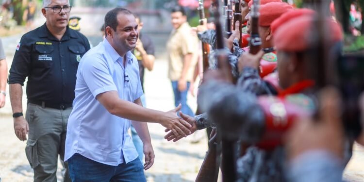 Roberto Cidade oficializa promoção de 316 policiais militares do Amazonas