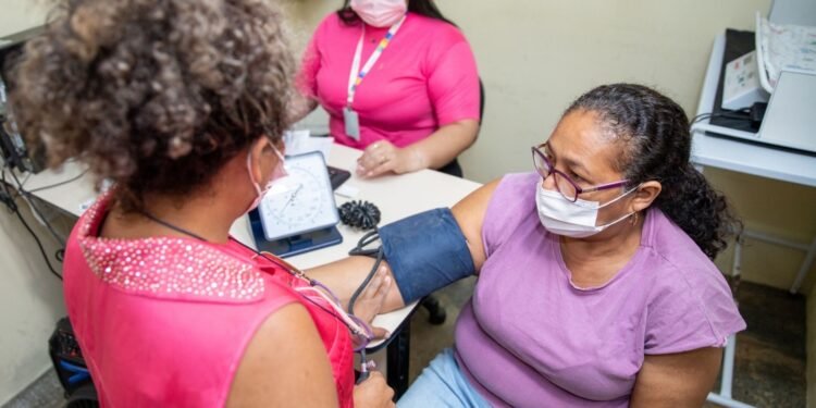 ‘Circuito de Saúde da Mulher’ da prefeitura inicia na zona Sul e fortalece combate ao câncer de mama