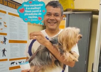 Prefeitura reforça vacinação antirrábica gratuita em 27 pontos fixos distribuídos em todas as zonas de Manaus