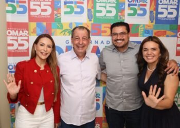 Omar Aziz fecha apoio de todos os 62 prefeitos do Amazonas no segundo turno