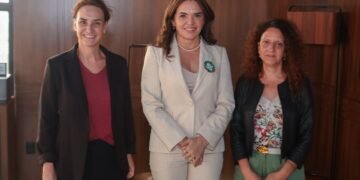 Alessandra Campelo apresenta desafios eleitorais do Amazonas a representantes da União Europeia