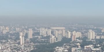 Fumaça volta a atingir Manaus e médico orienta como proteger a saúde
